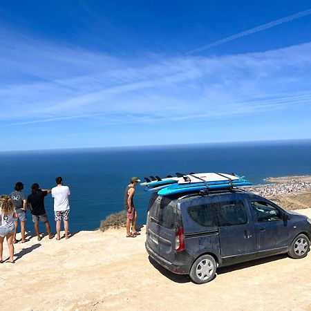 Vibe Surf Morocco Acomodação com café da manhã Tamraght Exterior foto